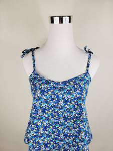 TANK TOP WITH ADJUSTABLE STRAPS