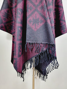 Poncho Shawl, Extra soft - Reversible Cherry/Black