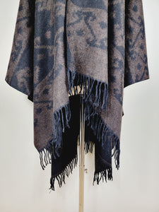 Poncho Shawl, Extra soft - Reversible Brown/Black